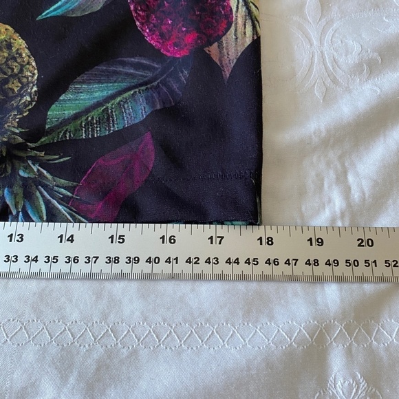 H&M Women's Tropical Print Pull-On Mini Skirt Size Medium - Picture 10 of 11